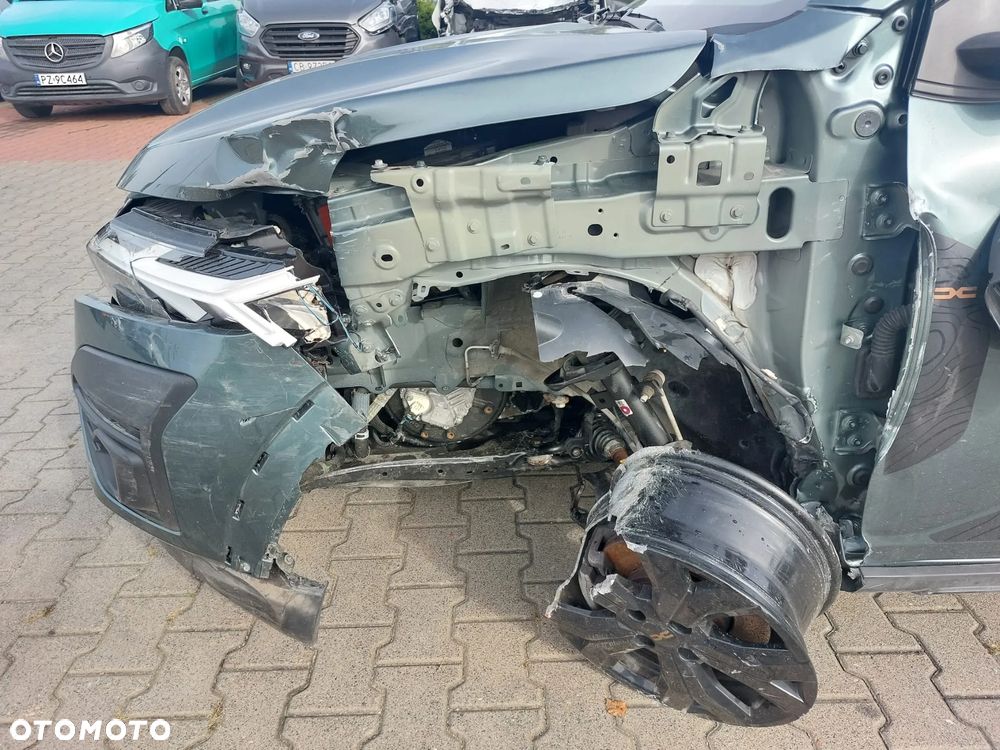 Dacia Jogger 1.6 Full Hybrid 140 Extreme+ MMT 7os - 11
