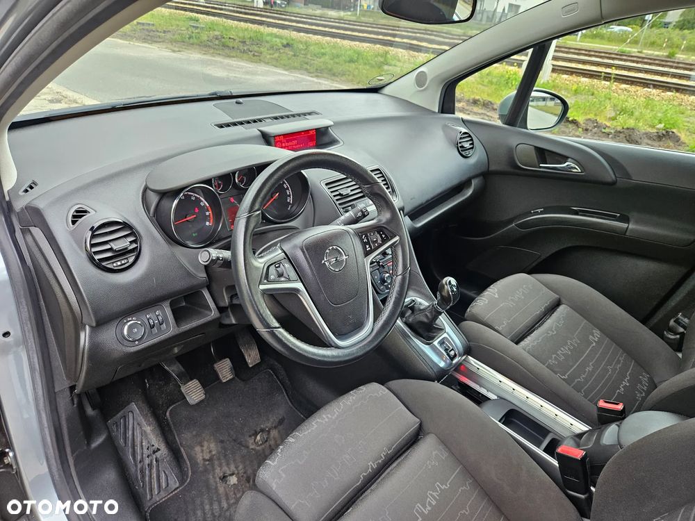 Opel Meriva 1.4 Essentia - 12