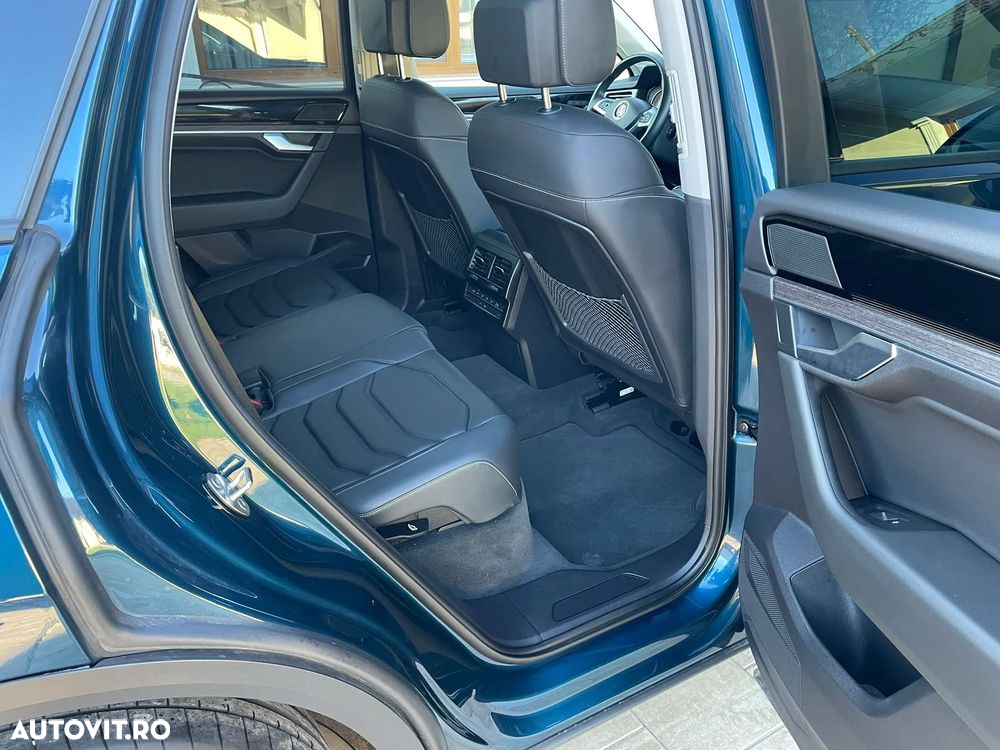 Volkswagen Touareg - 22