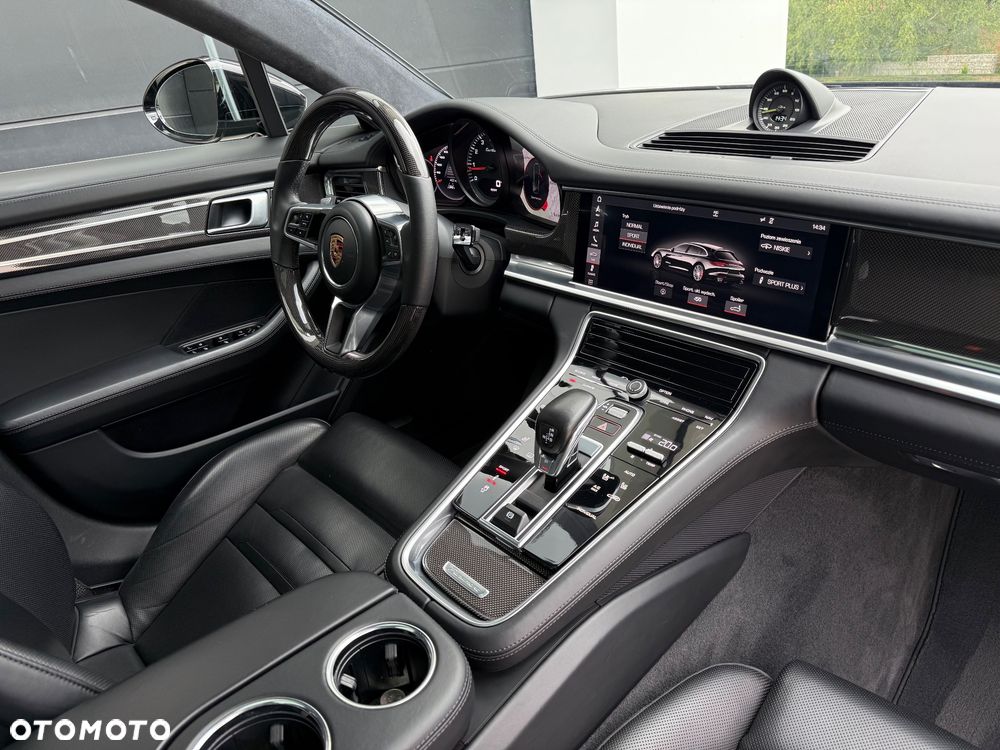 Porsche Panamera Turbo - 17