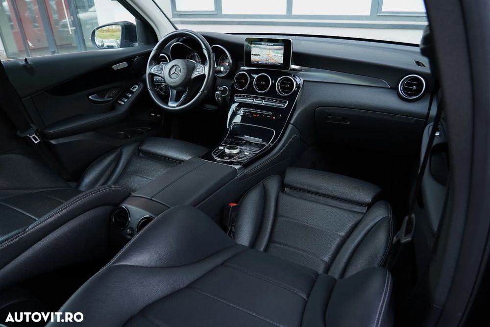 Mercedes-Benz GLC 250 d 4Matic 9G-TRONIC AMG Line - 13
