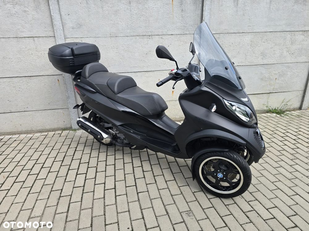 Piaggio MP-3 - 13