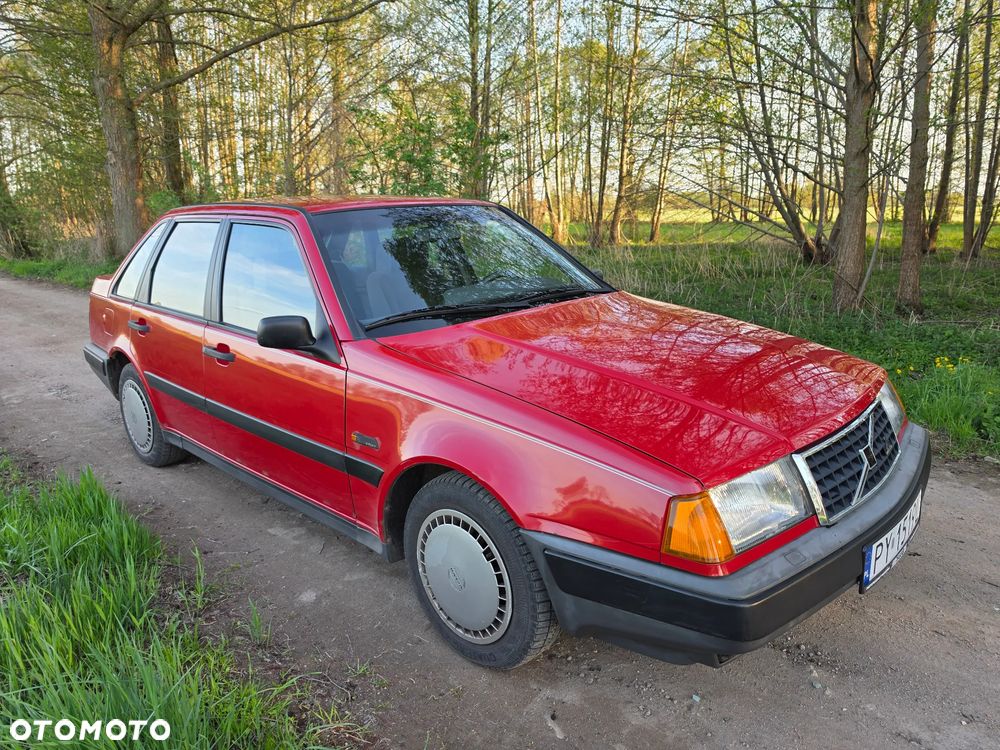 Volvo Seria 400 - 2