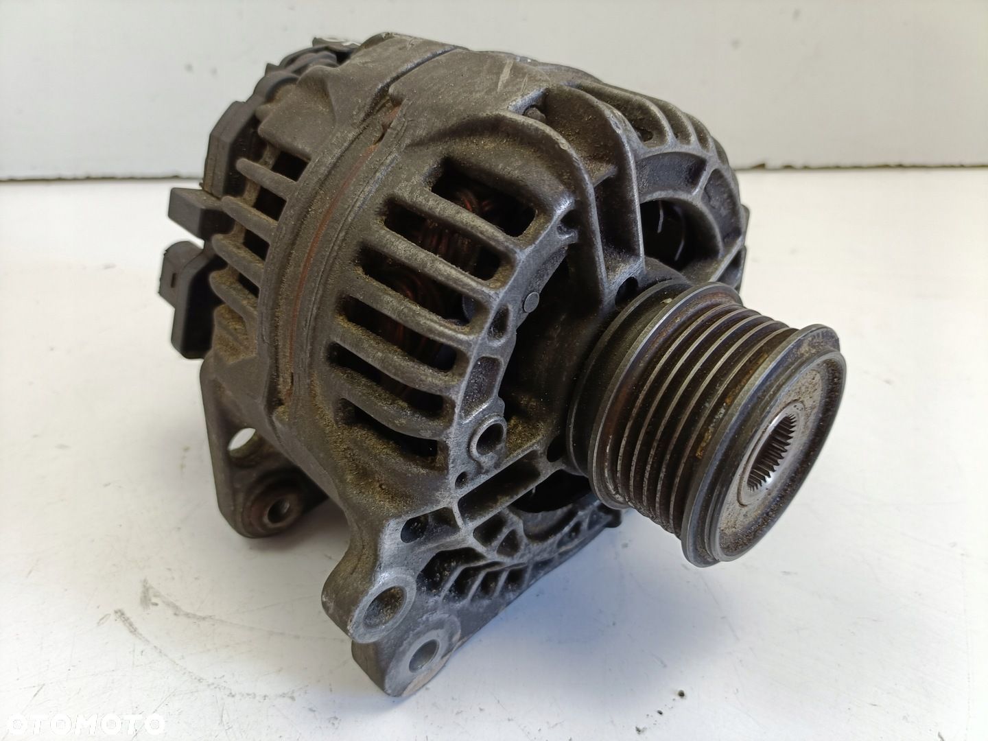 VW Golf IV 1.9 TDI ALTERNATOR 038903023K 70A - 1