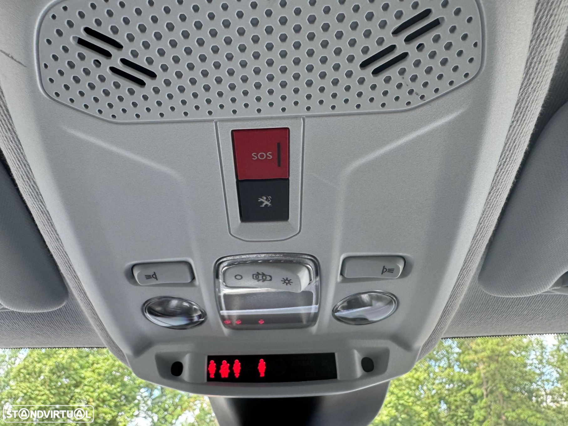 Peugeot e-208 50 kWh Allure - 18