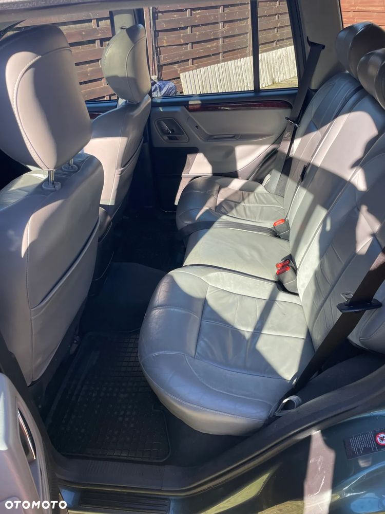 Jeep Grand Cherokee 4.7 Overland - 12