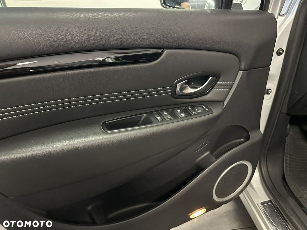 Renault Scenic - 16
