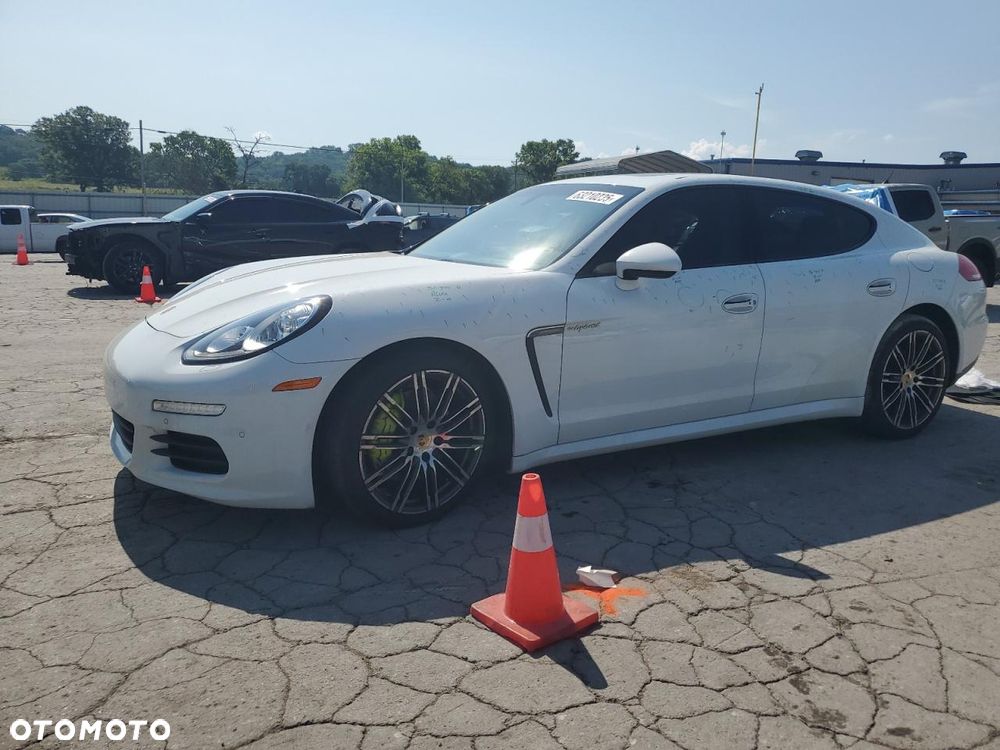 Porsche Panamera S E-Hybrid - 2