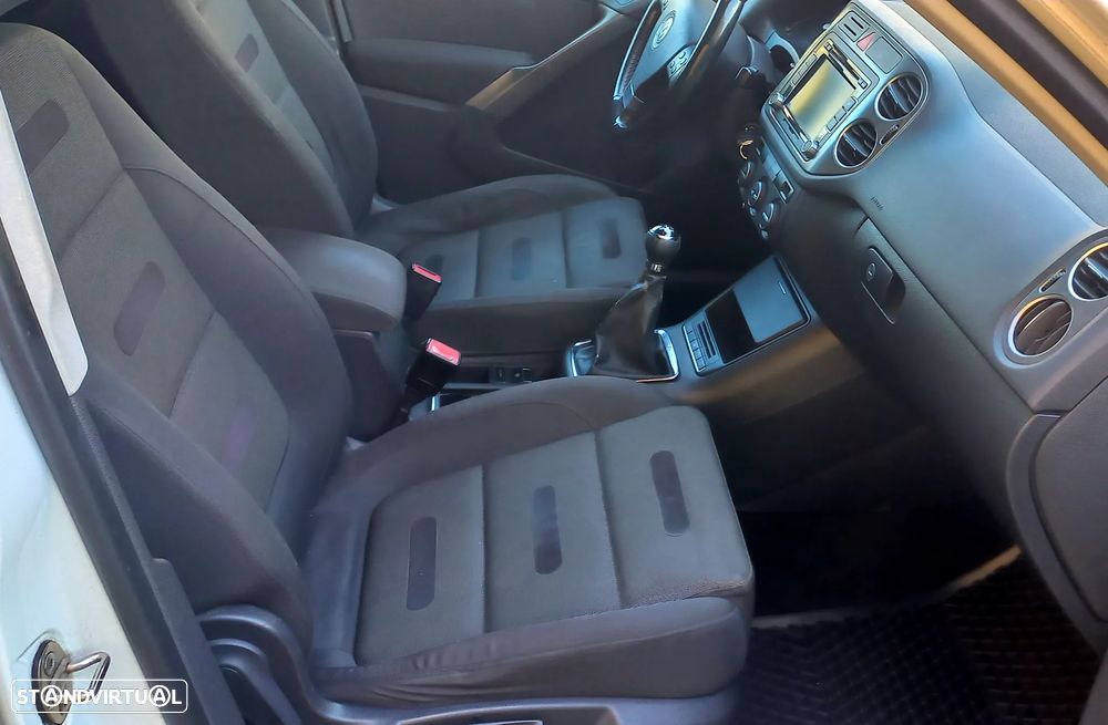 VW Tiguan 1.4 TSI Sport 4Motion - 15