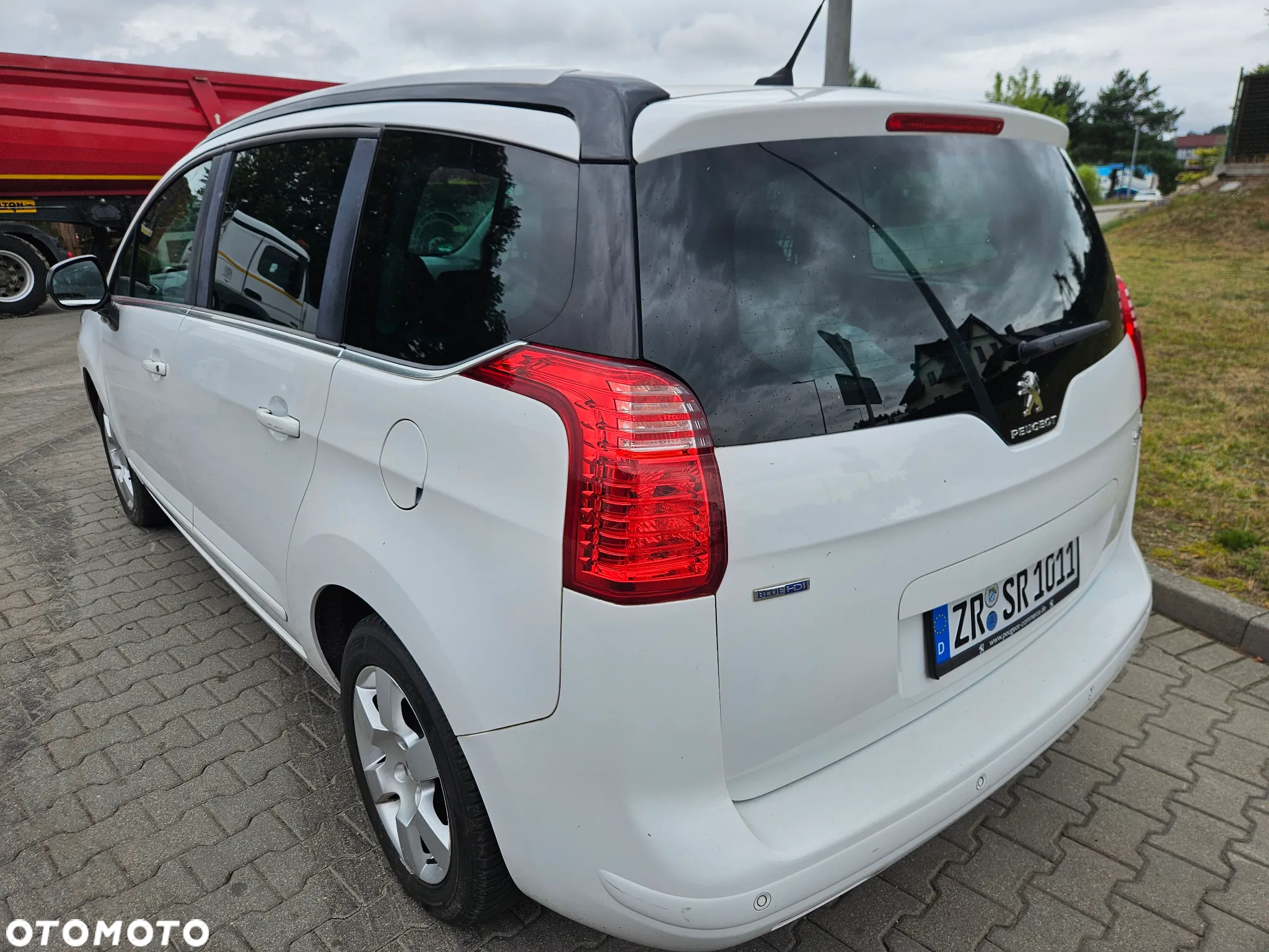Peugeot 5008 1.6 BlueHDi Style 7os - 3