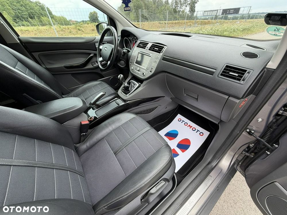 Ford Kuga - 11