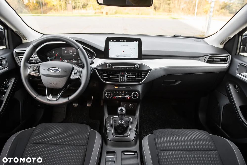 Ford Focus 1.5 EcoBlue Start-Stopp-System TITANIUM - 26