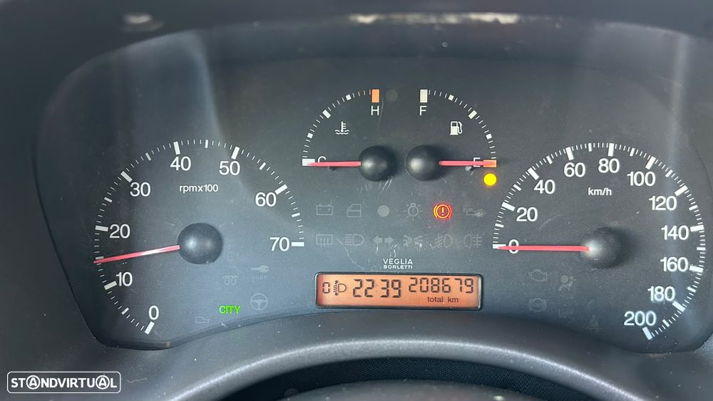 Fiat Punto 1.2 16V HLX - 11