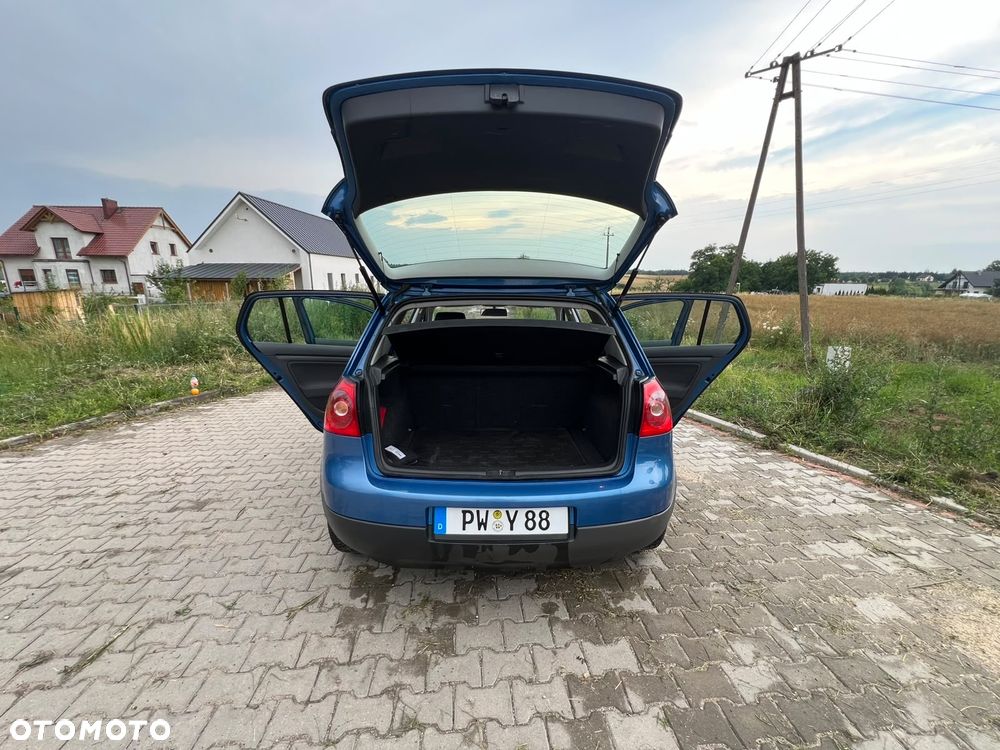 Volkswagen Golf - 16