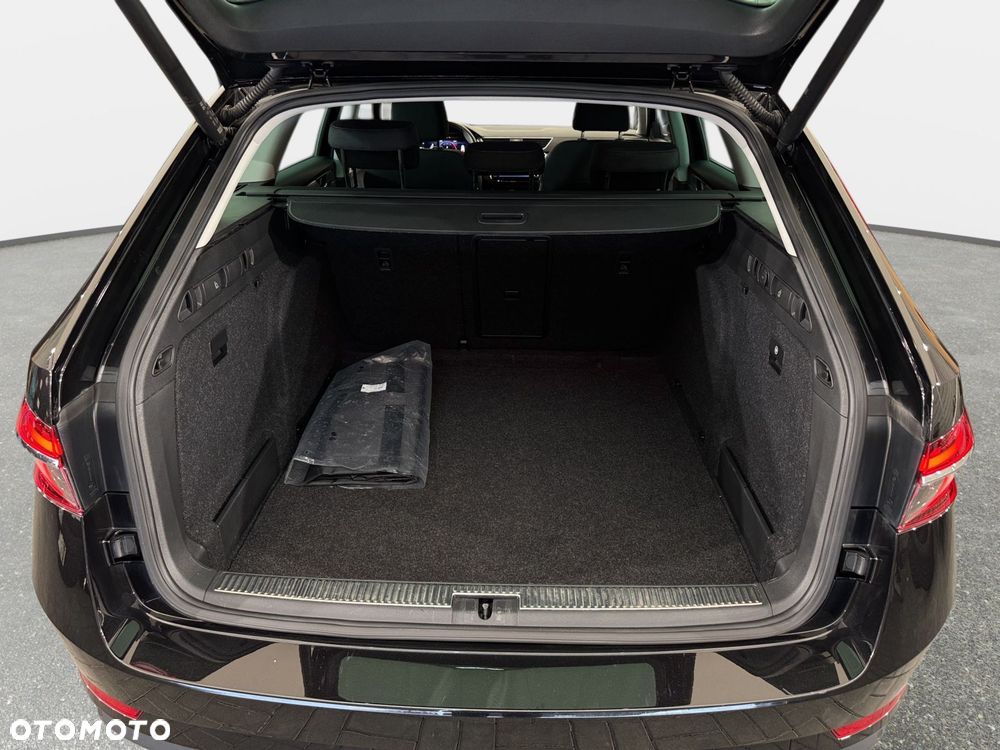 Skoda Superb 2.0 TDI Style DSG7 - 29