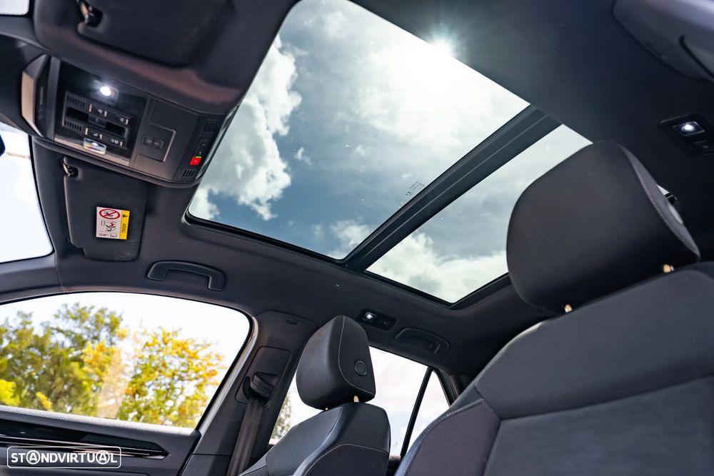 VW T-Roc 2.0 TDI R-Line DSG - 17
