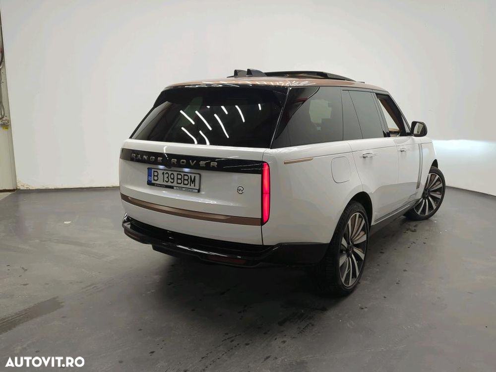 Land Rover Range Rover 4.4 V8 P530 LWB SV - 2