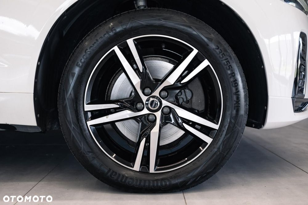 Volvo XC 60 B4 D R-Design - 38