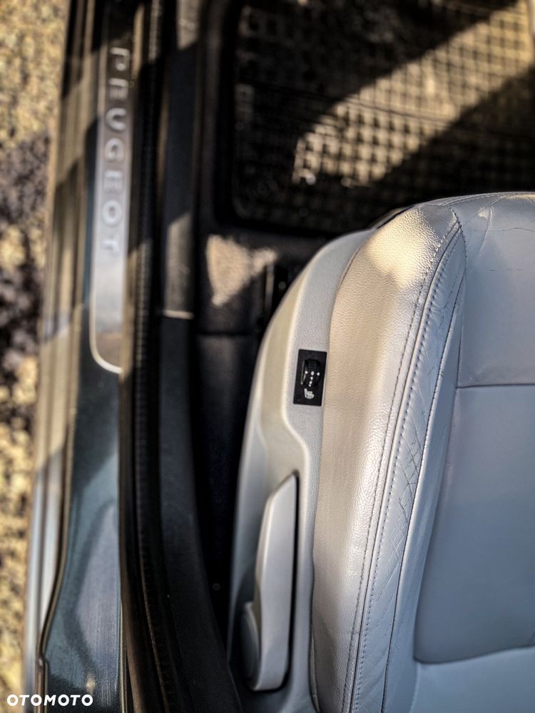 Peugeot 3008 HDi 150 Business-Line - 16