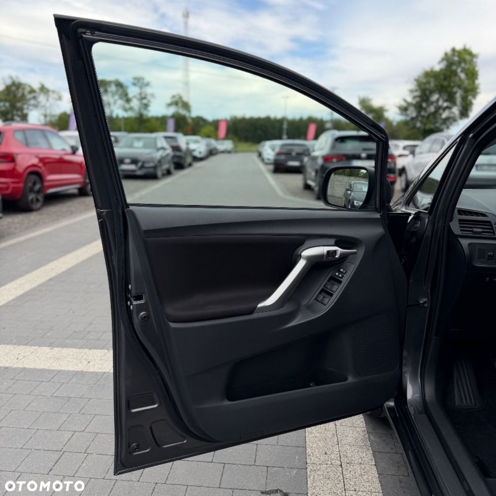 Toyota Verso 1.6 Sprint EU6 - 11