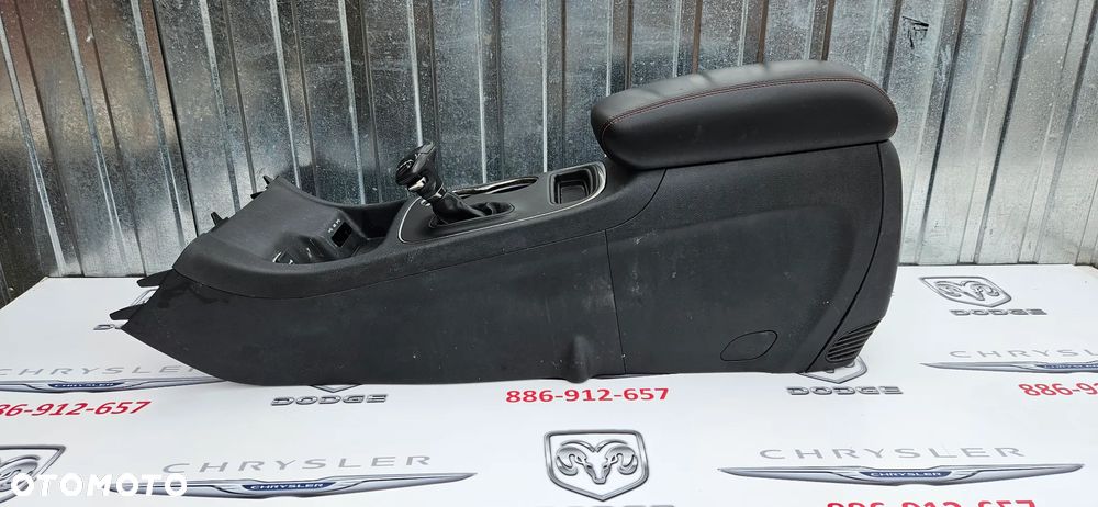Dodge Durango III LIFT 2017-2021  Czerwona nić Skóra Podłokietnik Schowek tunelu Tunel środkowy