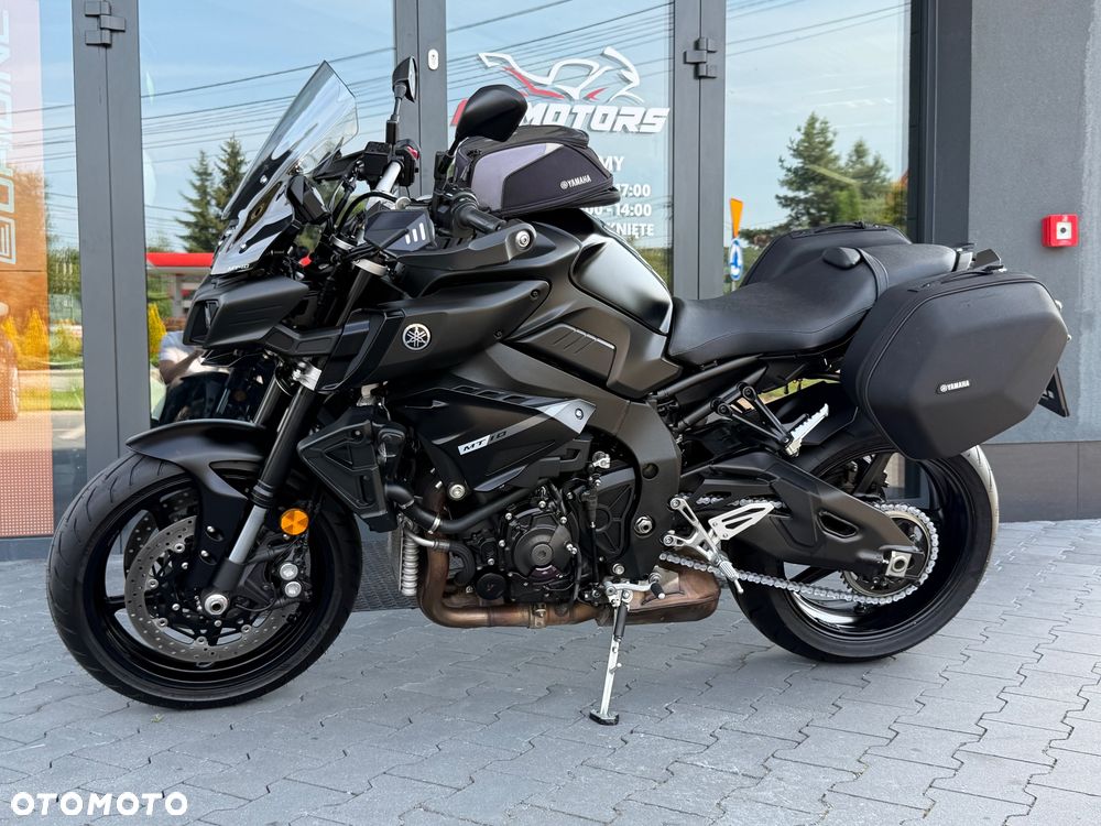 Yamaha MT - 28