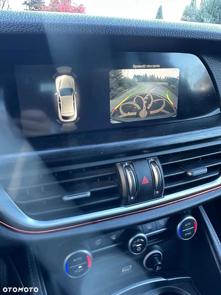 Alfa Romeo Stelvio 2.2 JTDM - 9