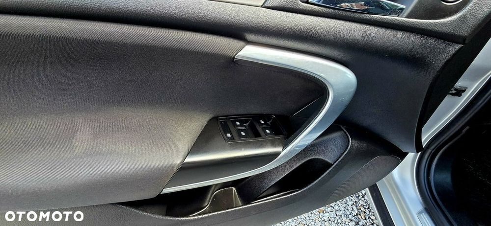 Opel Insignia 2.0 CDTI EcoFLEX S&S - 37