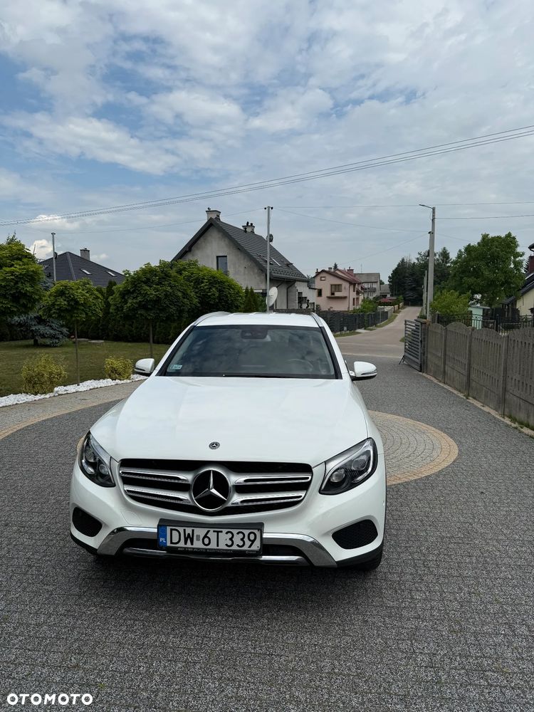 Mercedes-Benz GLC - 1