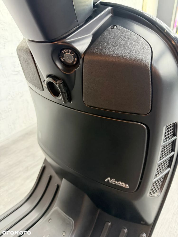 Vespa GTS - 8