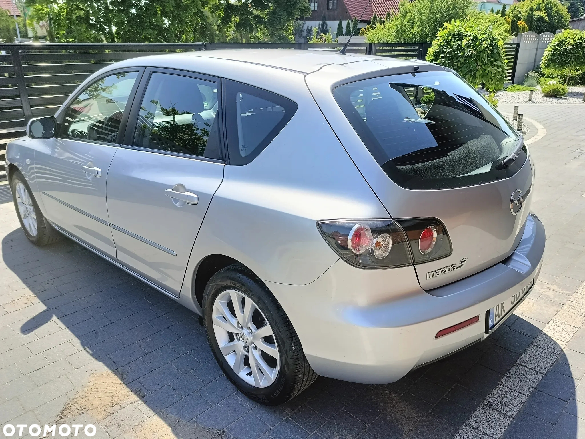 Mazda 3 1.6 CD Active + - 3