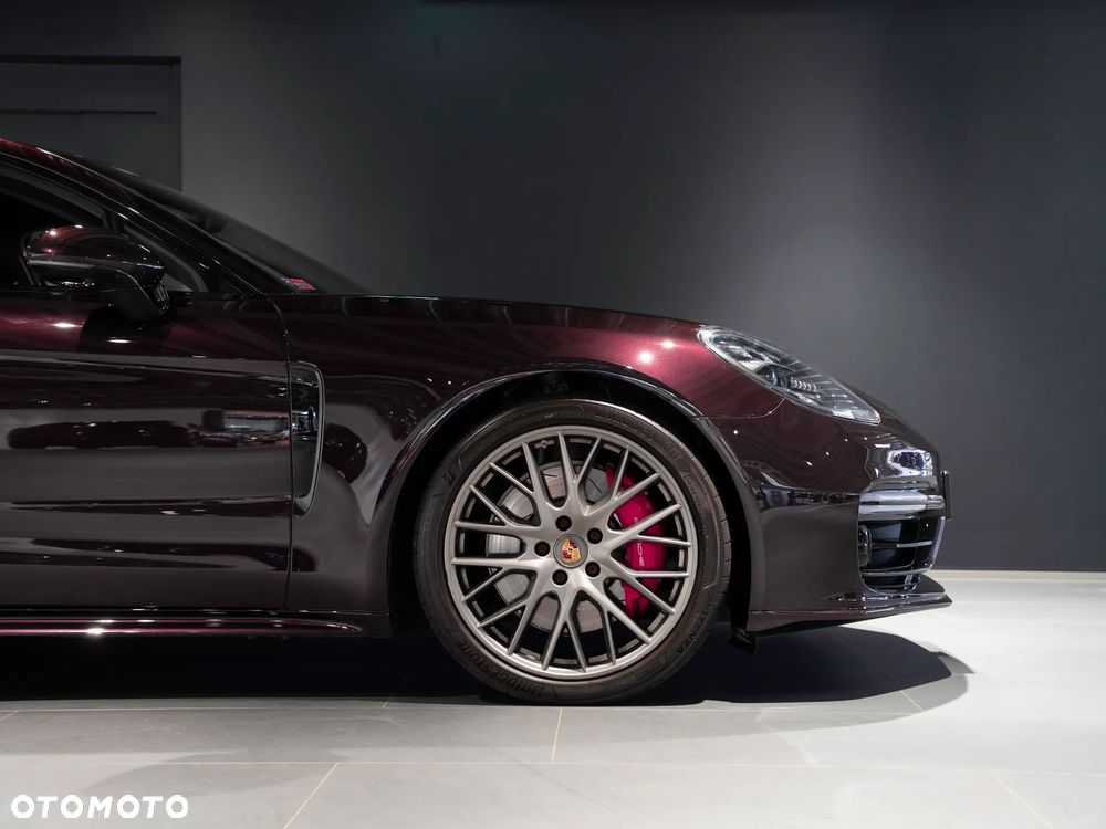 Porsche Panamera GTS - 9
