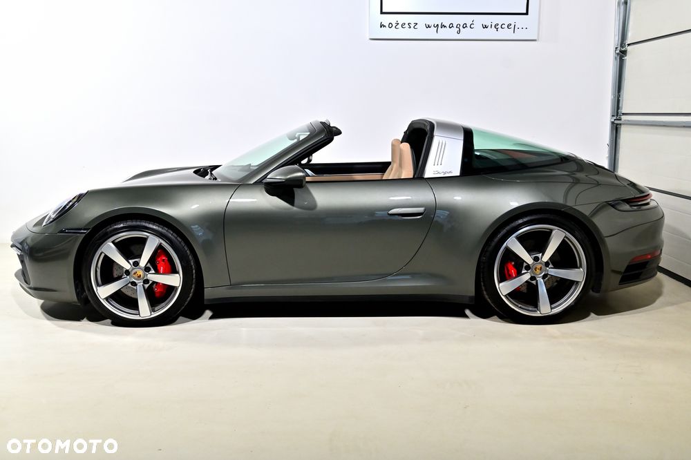 Porsche 911 Targa 4S - 17