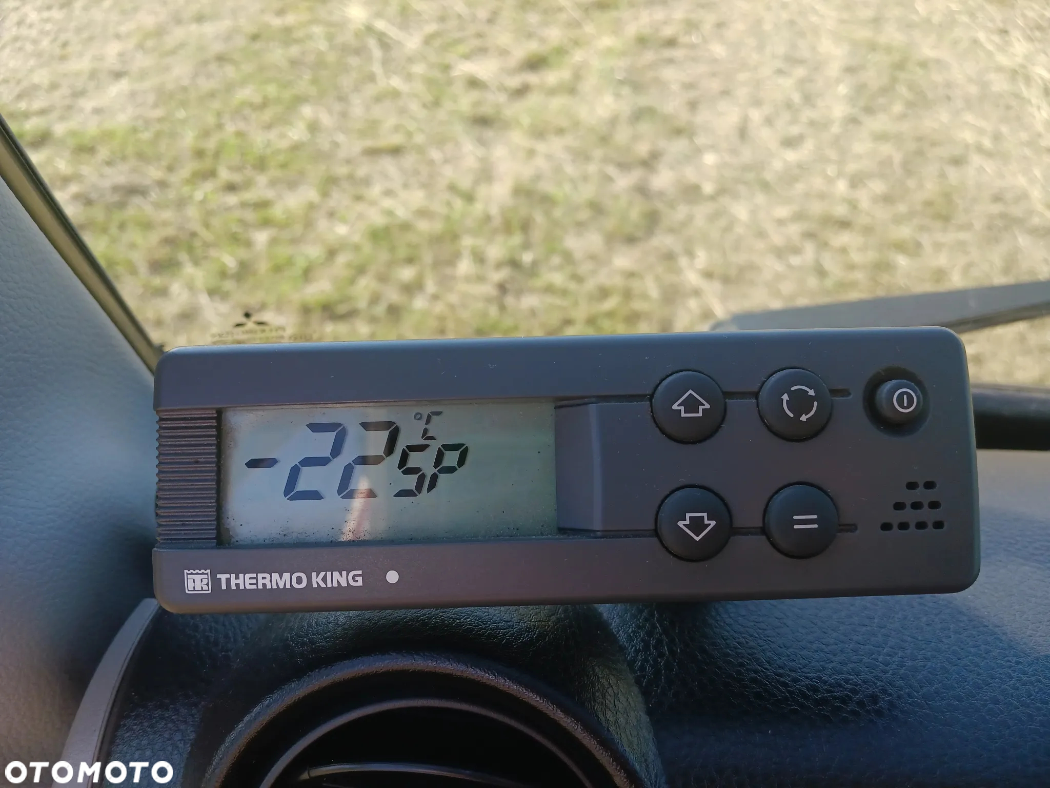 Mitsubishi Canter Fuso 9C18 180 KM Izoterma Chłodnia Mroźnia 2019r SALON 12 E pal Winda UDT - 9