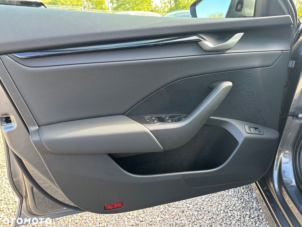 Skoda Octavia 1.5 TSI mHEV Drive Selection DSG - 11