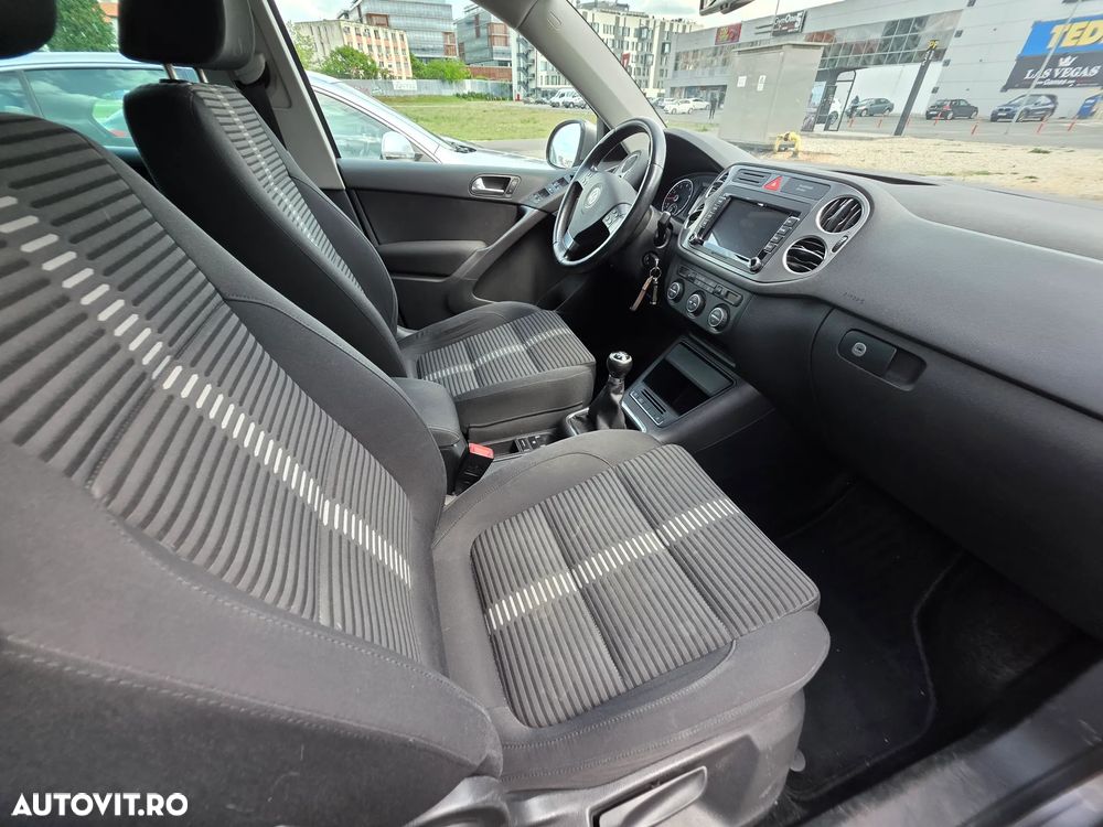 Volkswagen Tiguan - 6