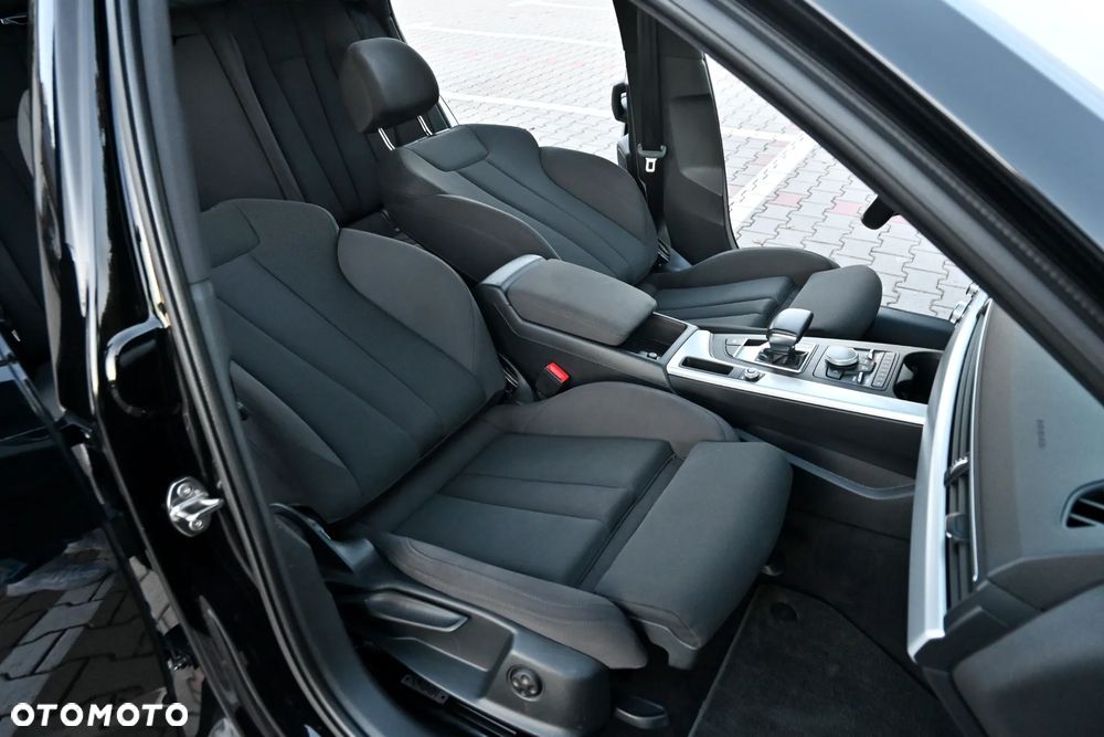 Audi A4 Avant 2.0 TDI ultra S tronic sport - 31