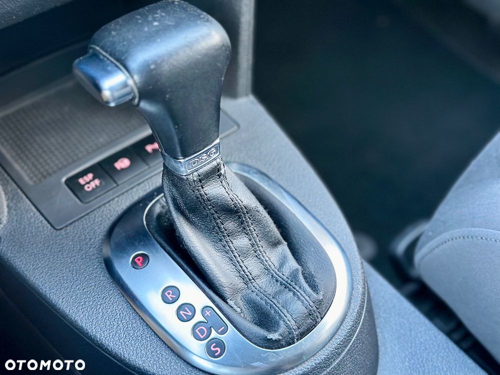 Volkswagen Touran 2.0 TDI DSG United - 14
