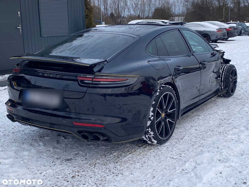 Porsche Panamera - 5