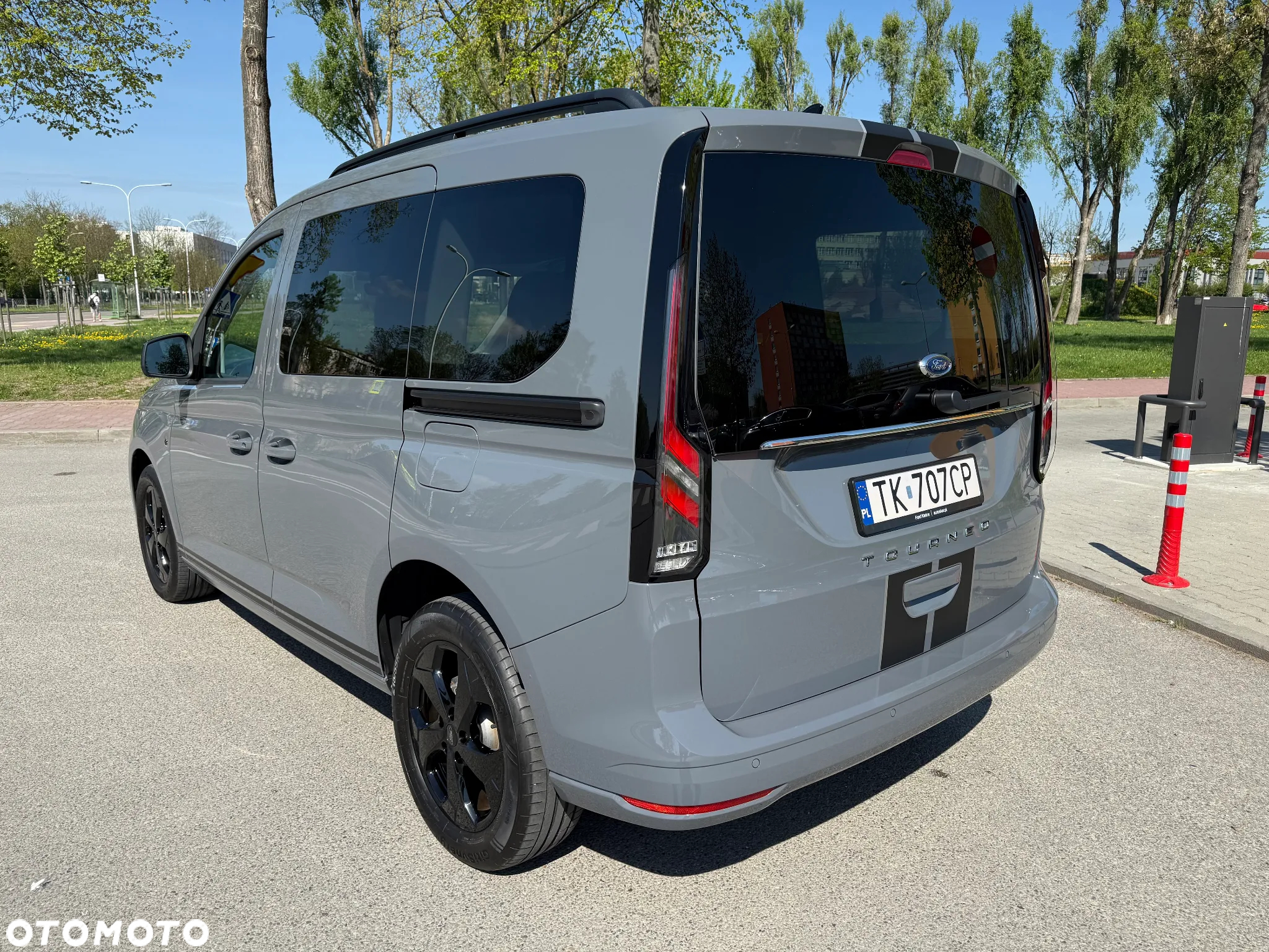 Ford Tourneo Connect - 3