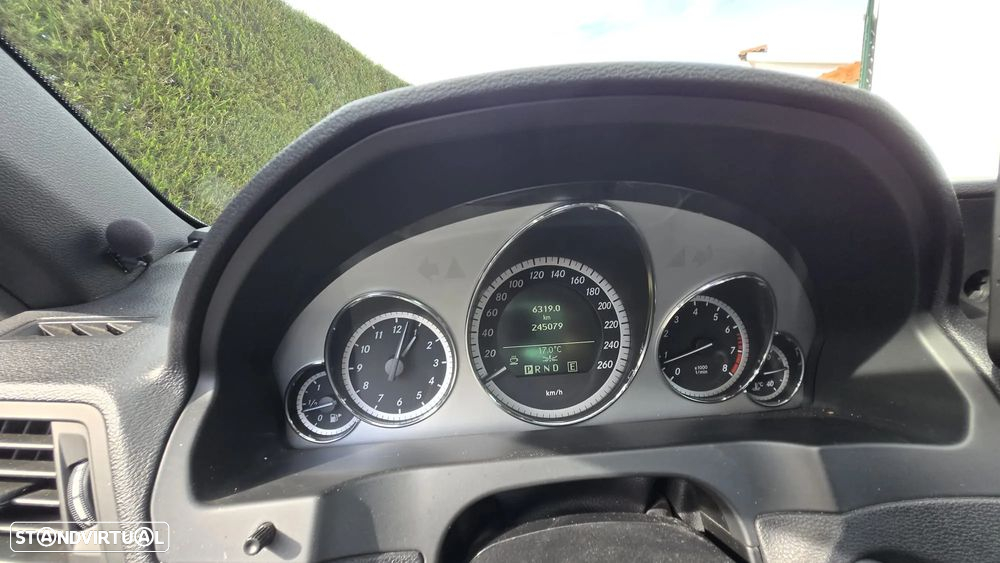 Mercedes-Benz E 250 CGi Avantgarde BlueEfficiency Auto - 8