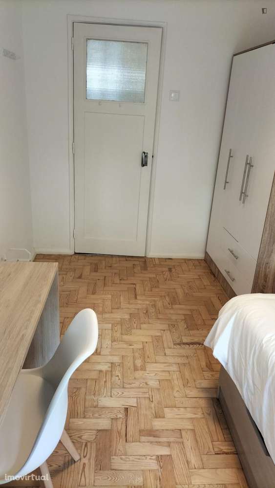 Quarto - localizado em Oeiras Lisbon - Grande imagem: 2/6