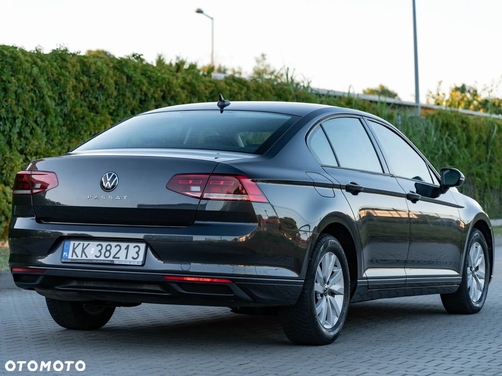 Volkswagen Passat 1.5 TSI EVO Business - 4