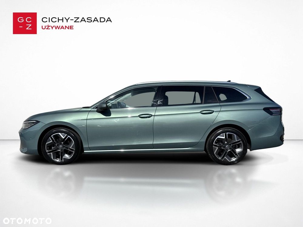Volkswagen Passat Variant 2.0 TDI EVO Elegance DSG - 2