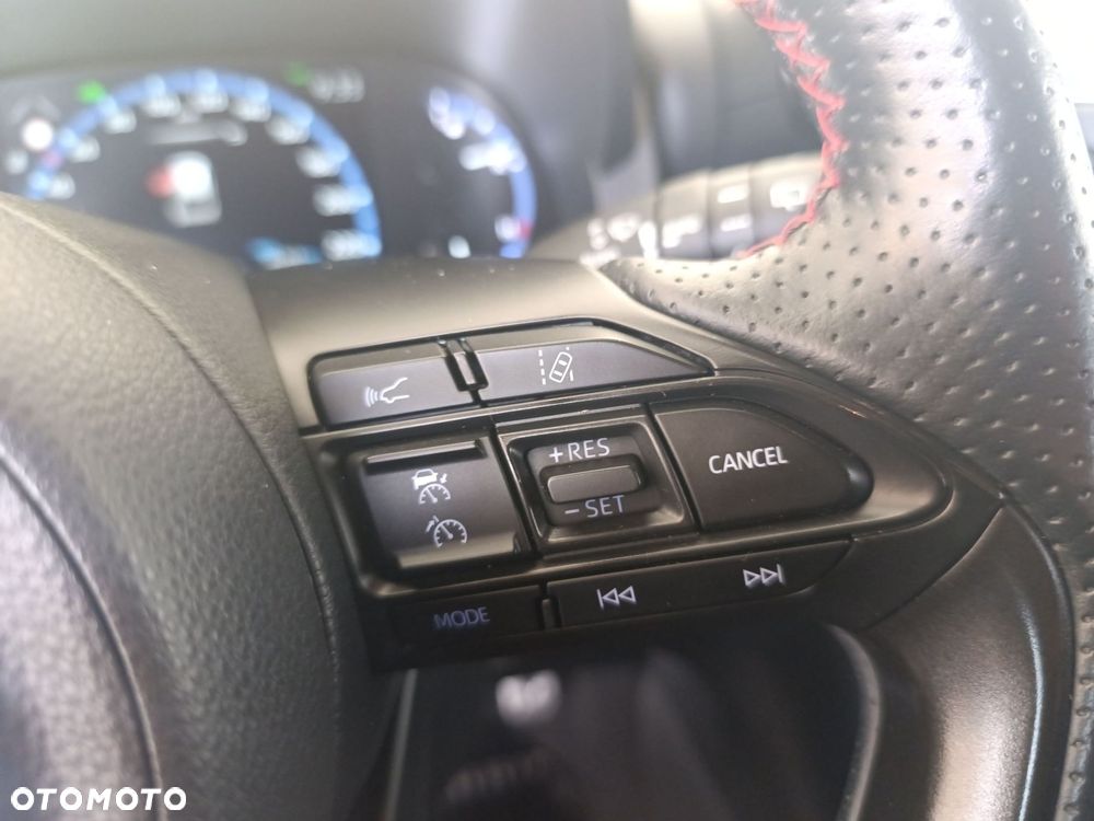 Toyota Yaris Cross Hybrid 1.5 GR Sport - 23