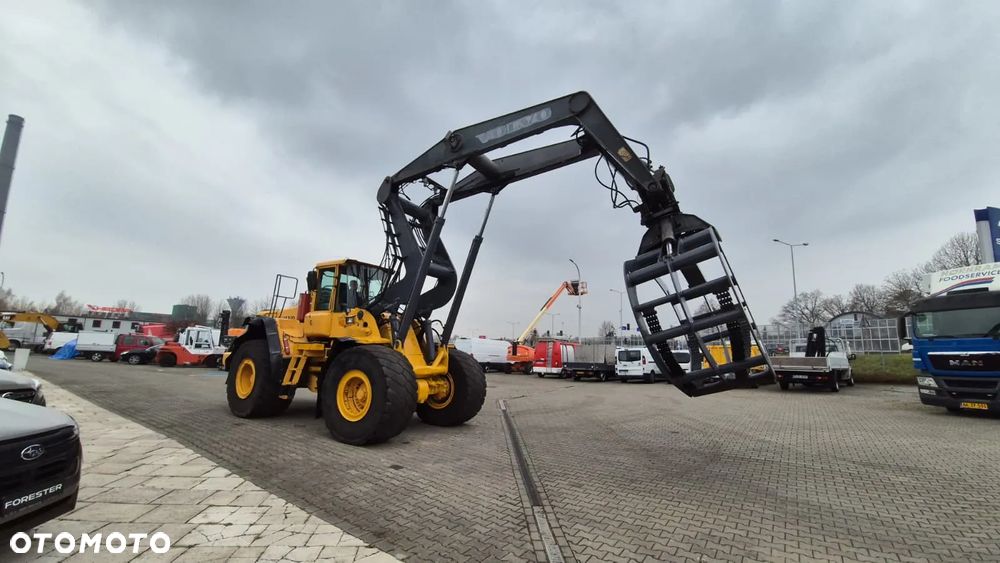 Volvo L 180E 4X4 / HEAVY DUTY / ŁADOWARKA KOŁOWA / CHWYTAK DO BALI I DREWNA / WIELE ZASTOSOWAŃ / OD PIERWSZEGO WŁAŚCICIELA / DOBRY STAN / MOŻLIWOŚĆ TRANSPORTU - 40