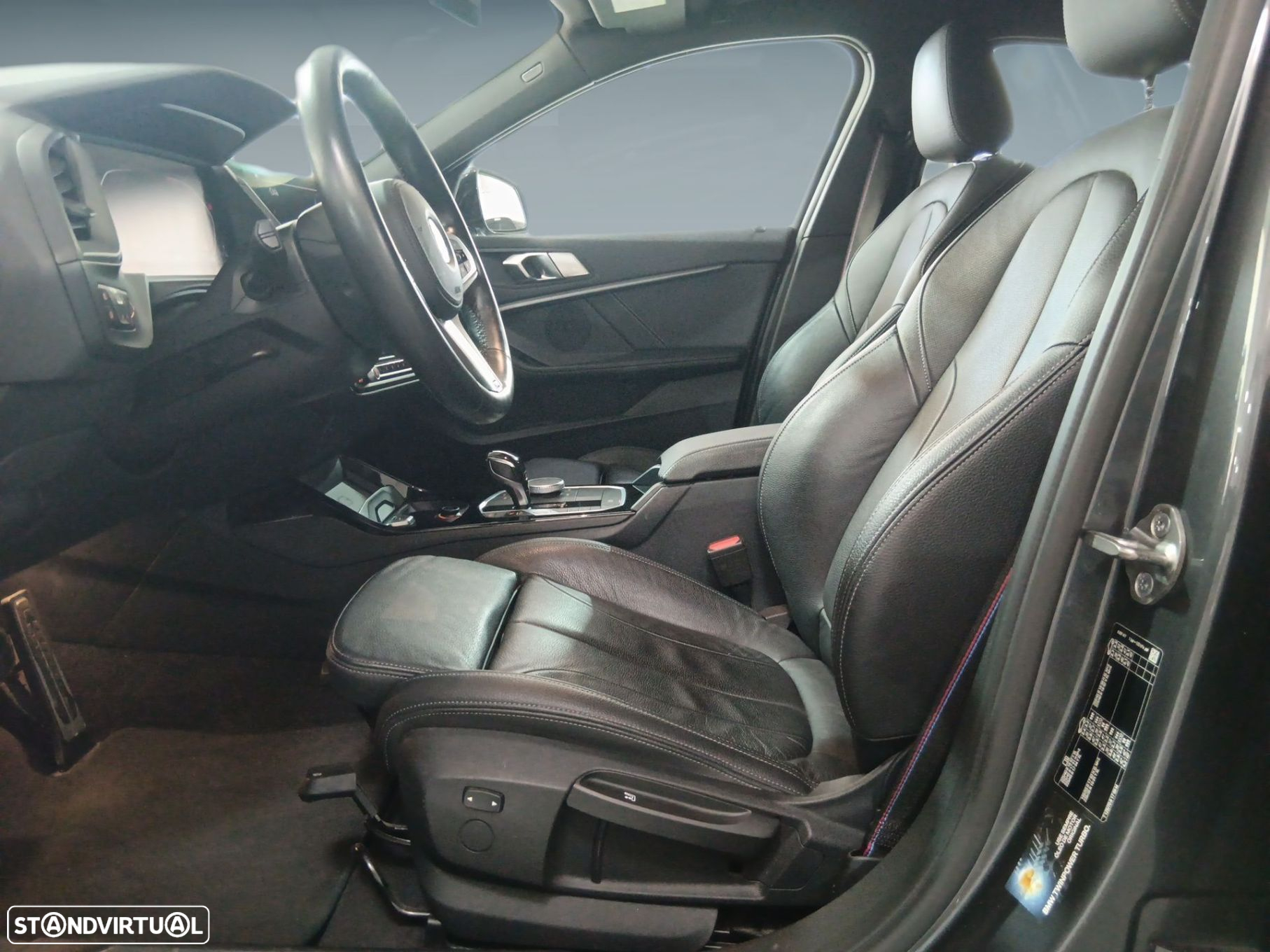 BMW 118 i Pack Desportivo M Auto - 12