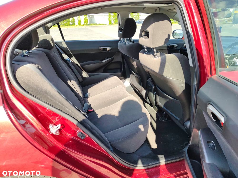 Honda Civic 1.8 Executive - 12