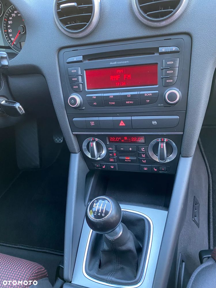 Audi A3 Sportback 1.4 TFSI Ambiente - 17