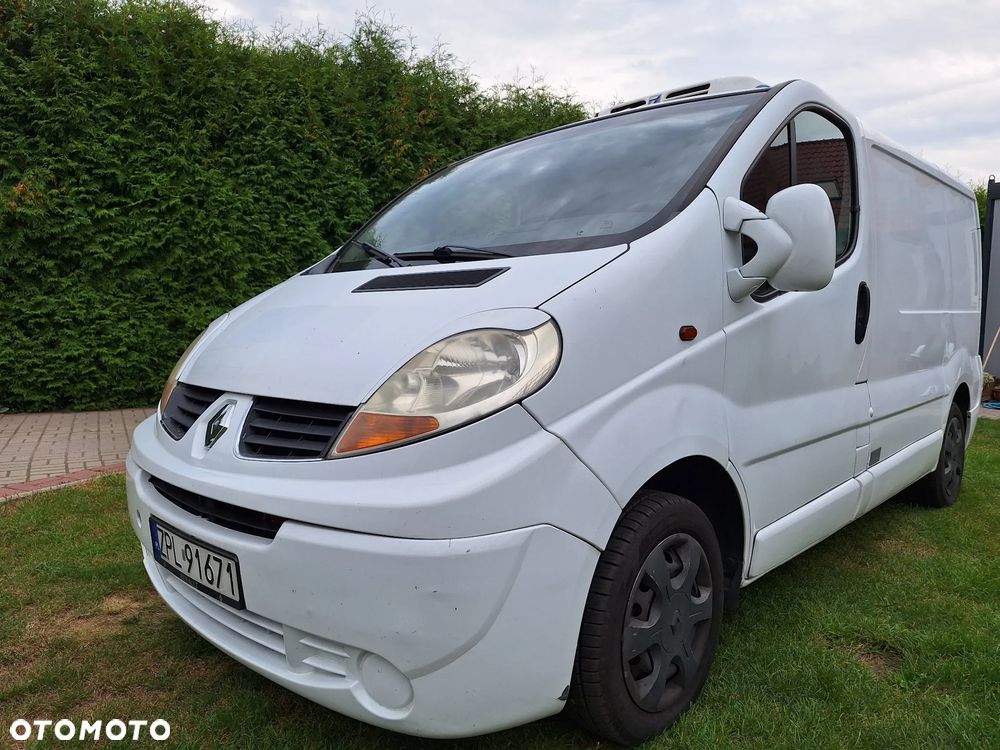 Renault Trafic - 16